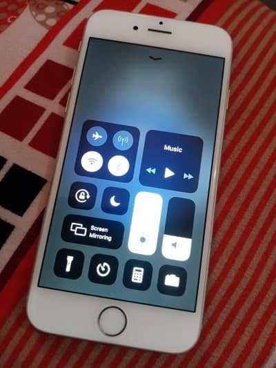 iPhone Silver (Clean Condition) - For Sale