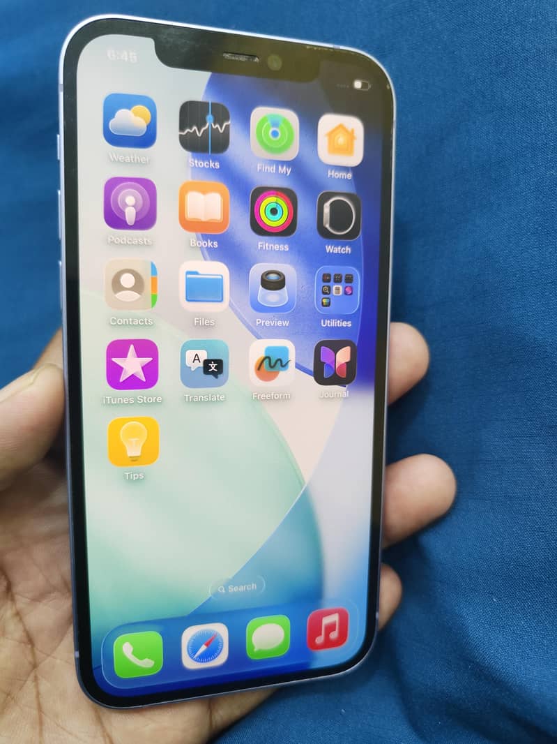 Apple iPhone 12 3