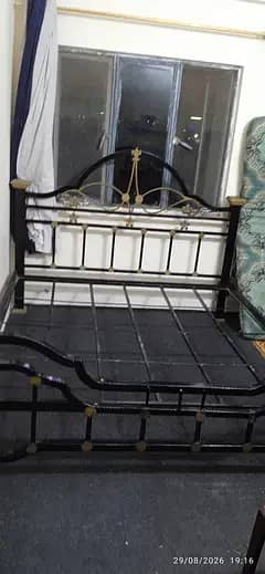 DOUBLE BED FOR SALE