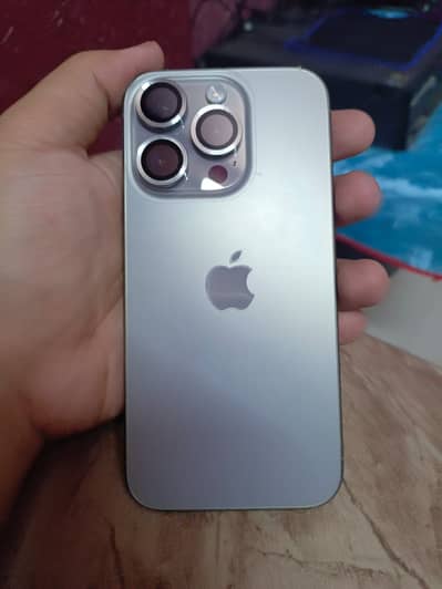 Apple iPhone 15 Pro 128 gb LLA 4 MONTH SIM WORKING