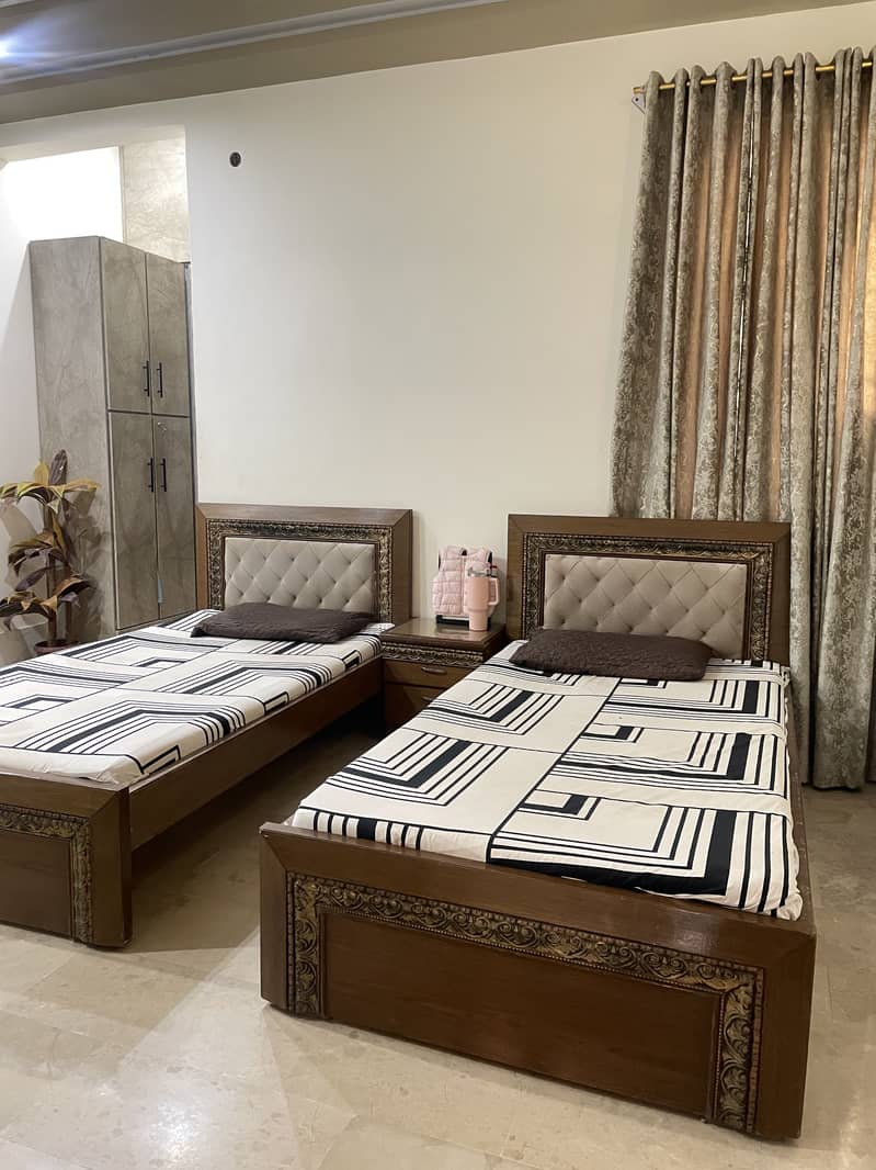 Bedroom set 0