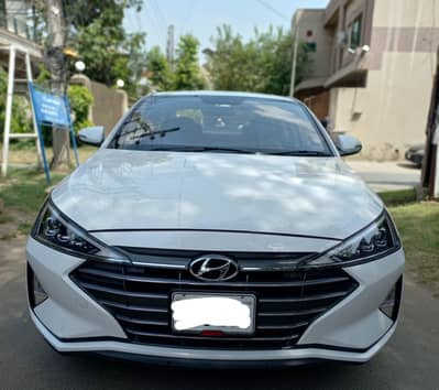 Hyundai Elantra 2023