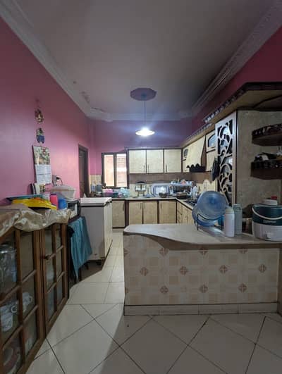 Prime Location Flat For Grabs In 1200 Square Feet Karachi