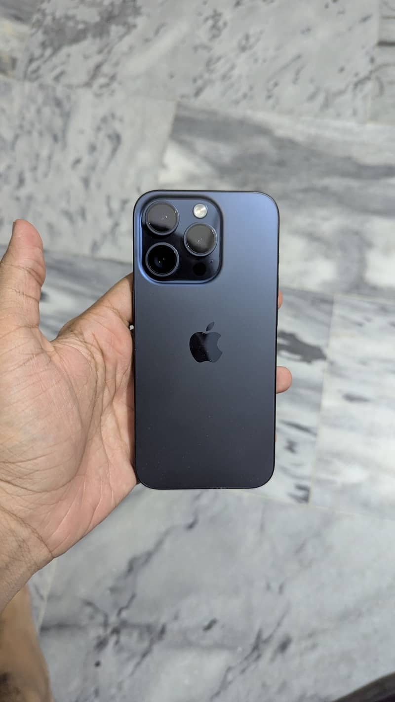 Apple iPhone 15 Pro 3