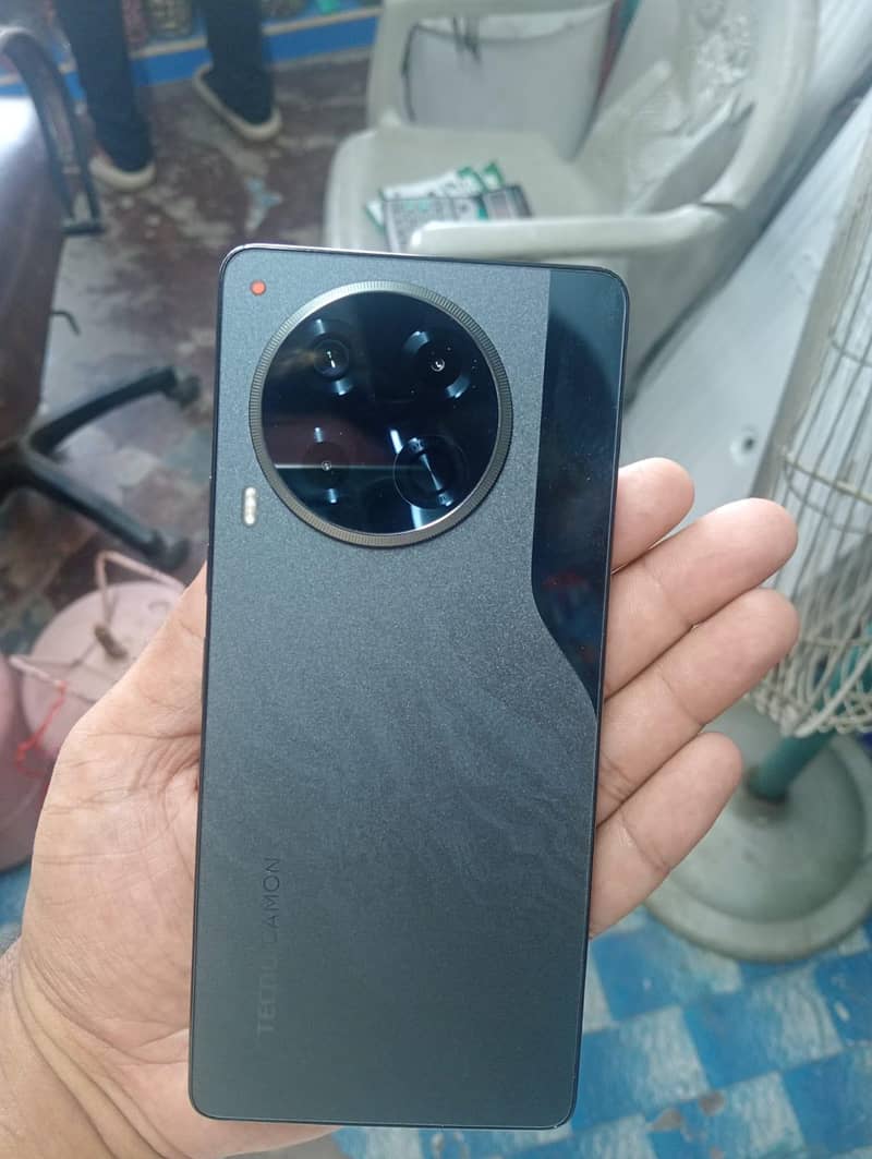 Tecno CAMON 30 6