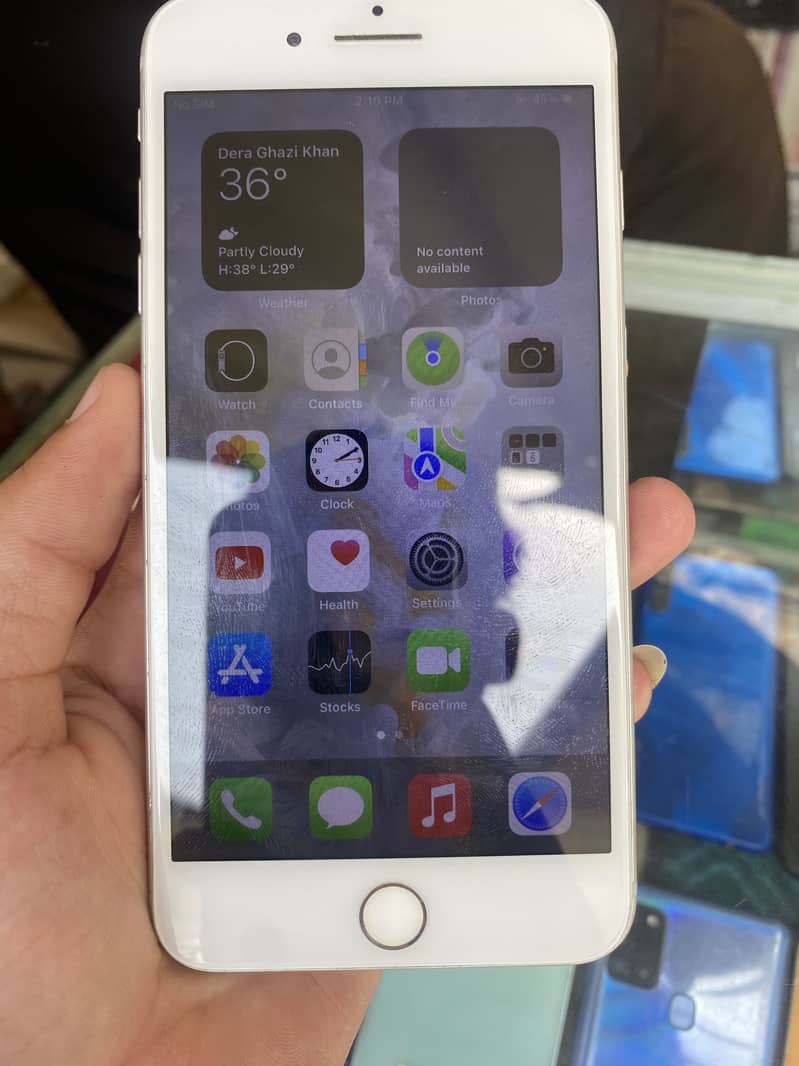 Apple iPhone 7 Plus 1