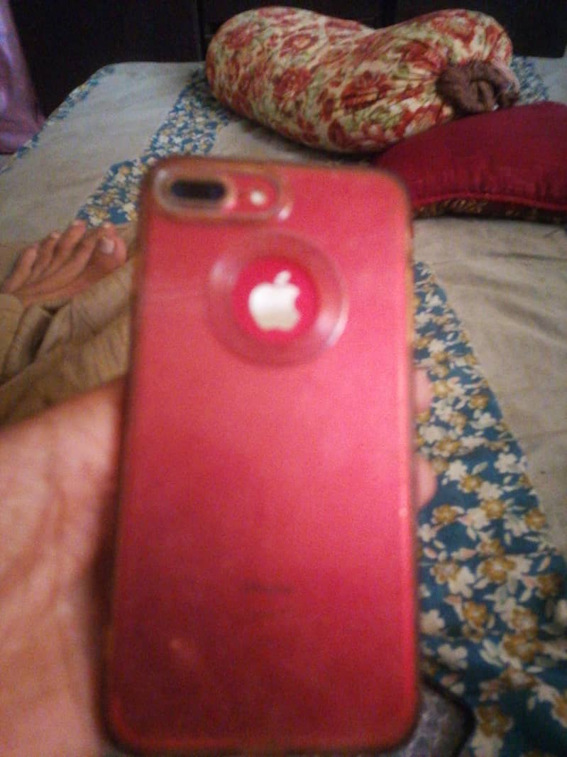 Apple iPhone 7 Plus 1