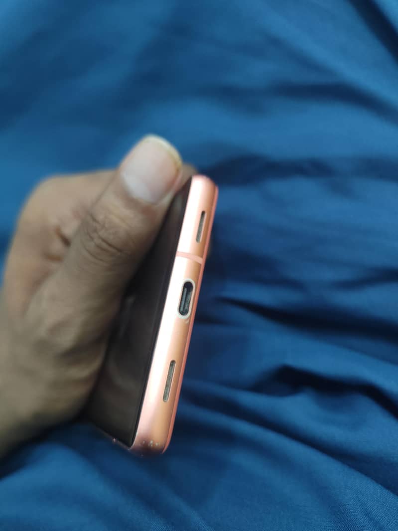 Google Pixel 7a 4