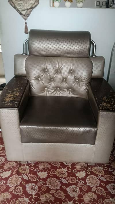 Sofa set for sale in good condition
