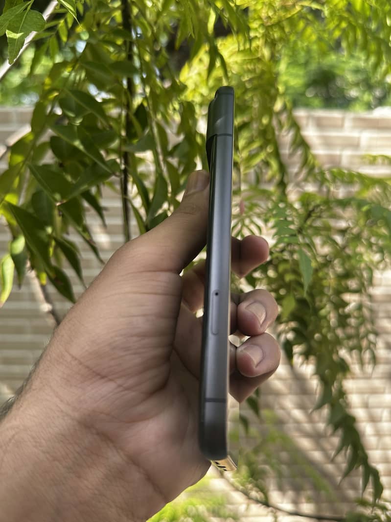 Google Pixel 8 3