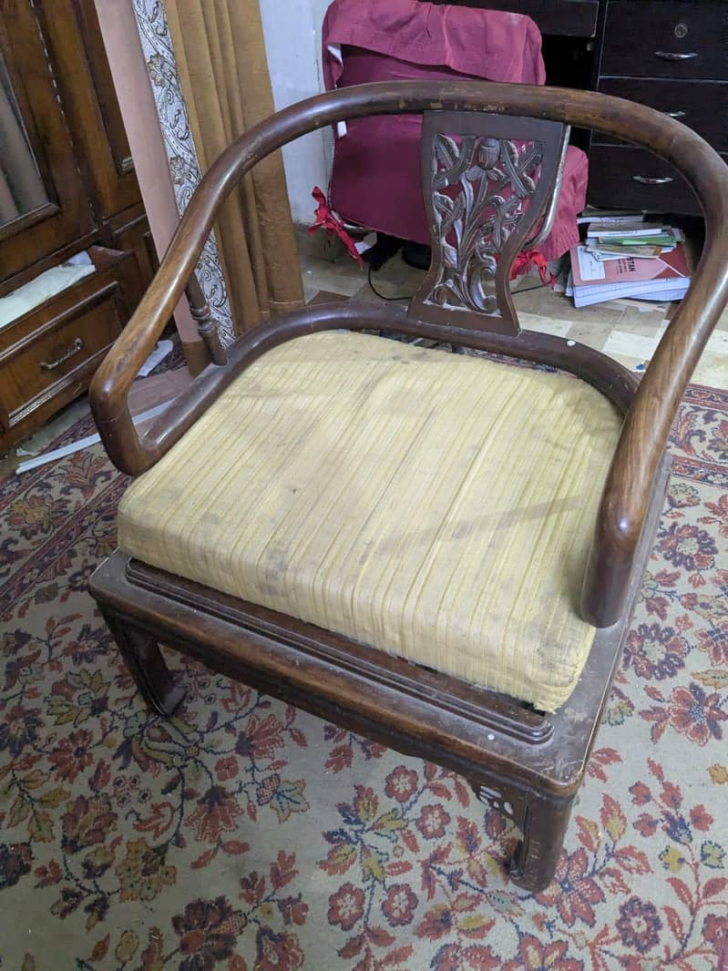 sofa and table 3