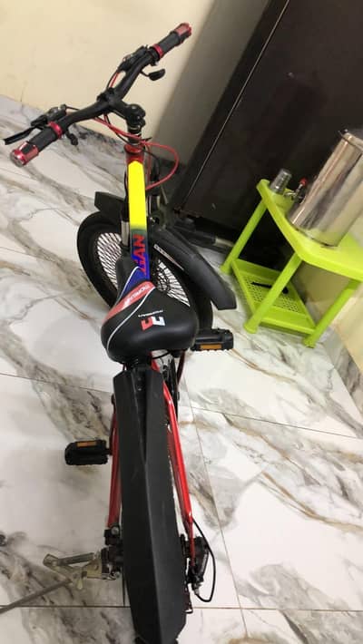 Morgan gear cycle red colour