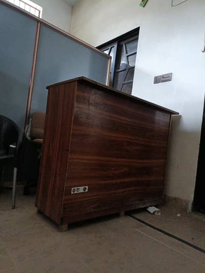 Clinic counter fresh condition
