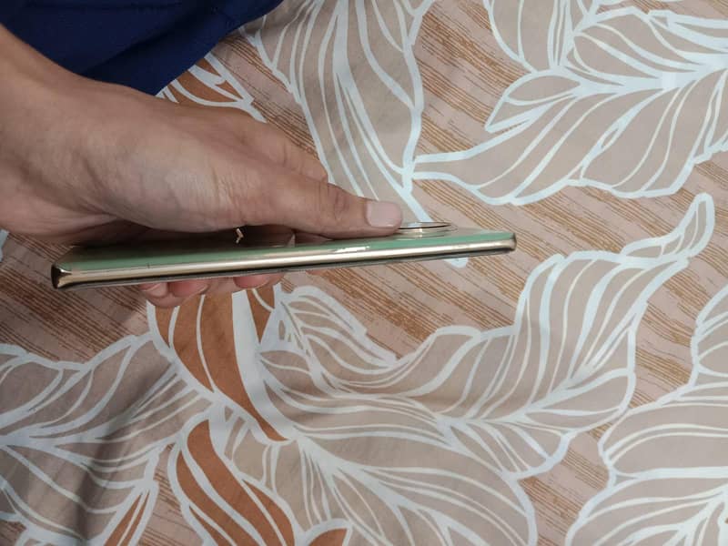 Tecno Spark 20 Pro Plus 9
