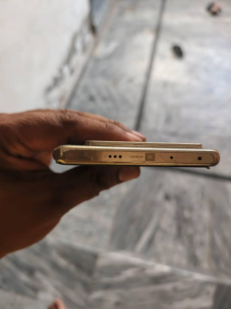 Infinix Note 40 Pro 6