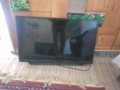 LED 32 inches