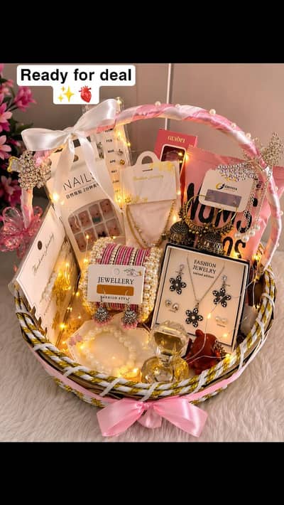 Elegant I-Give Gift Basket with Earrings – Beautiful Gift Set
