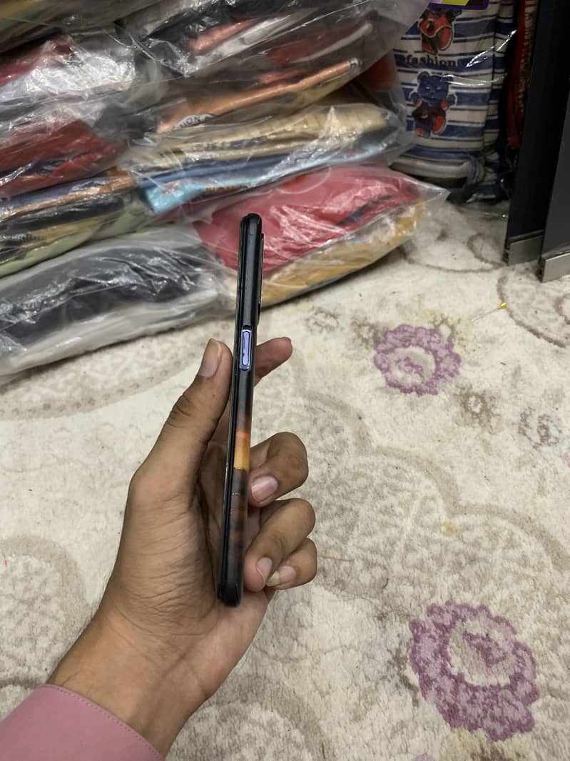OPPO A54 4