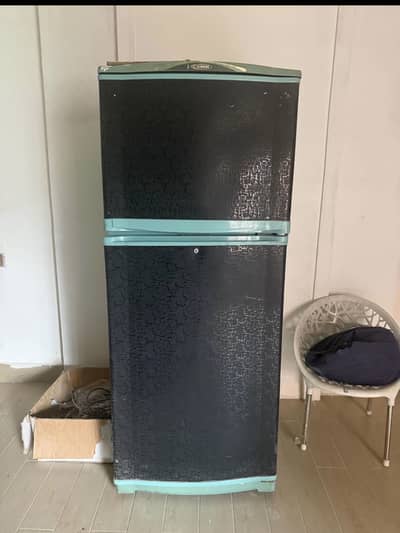 Waves Fridge