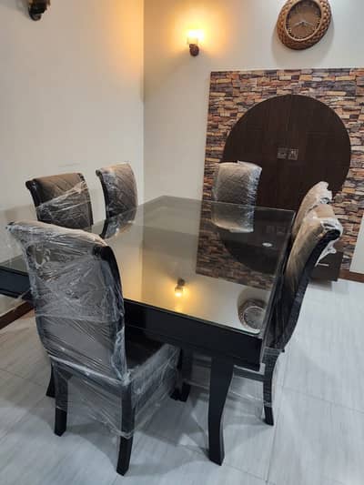 Dinning Table