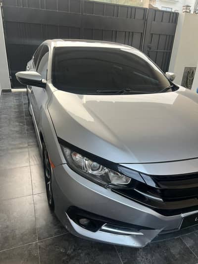 Honda Civic VTi Oriel CVT 2017