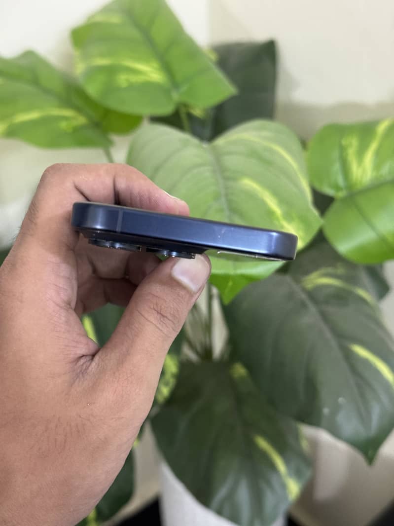 iPhone 15 Pro 5