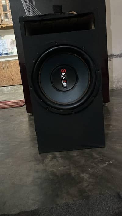 sky tech woofer and world tech amplifier