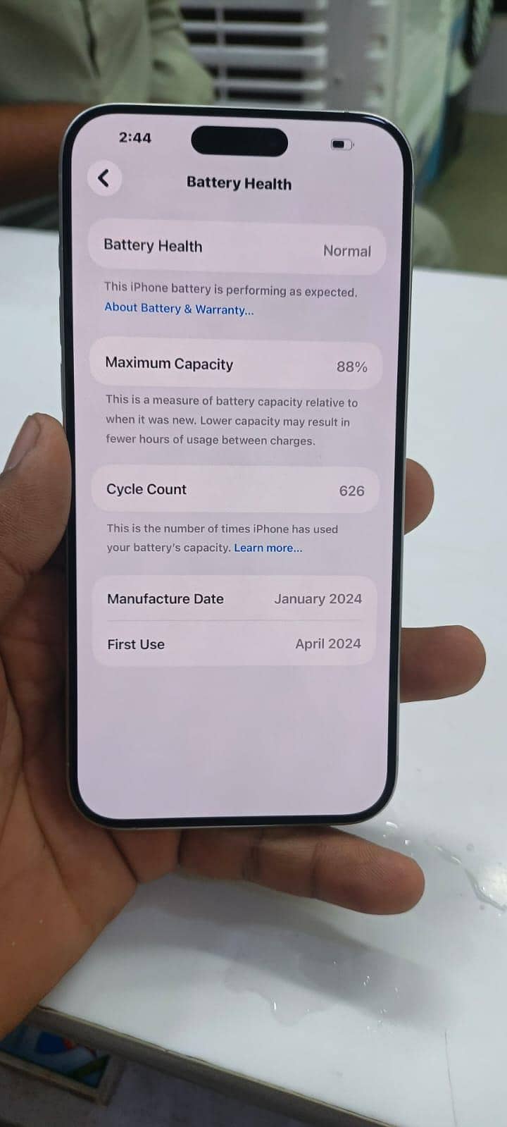 Apple iPhone 15 Pro Max 2