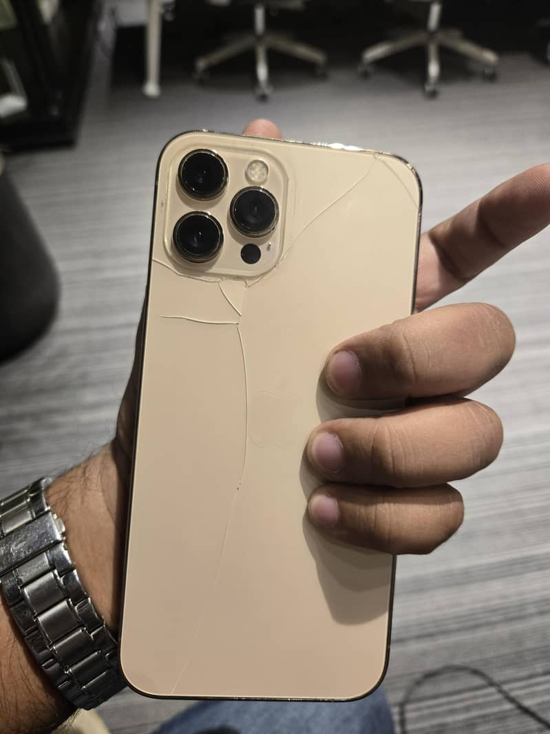 Apple iPhone 12 Pro Max 3