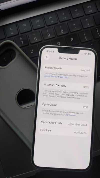 Apple iPhone 16e 128GB