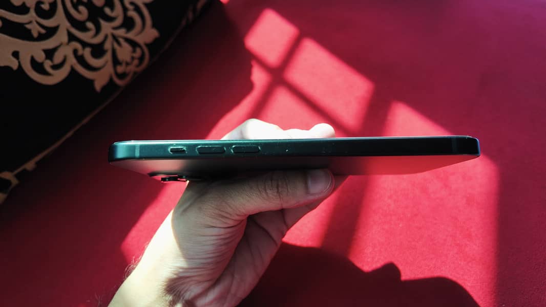 Apple iPhone 15 plus 5
