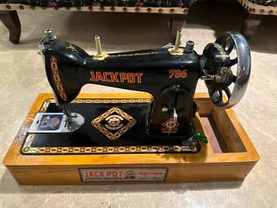 JACKPOT 786 Heavy Duty Sewing Machine – Working Condition