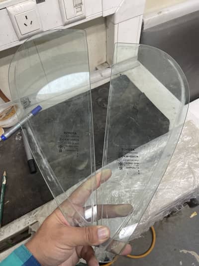 Toyota rivoside window sheeshe