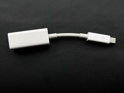 Apple Thunderbolt to Gigabit Ethernet Adapter A1433