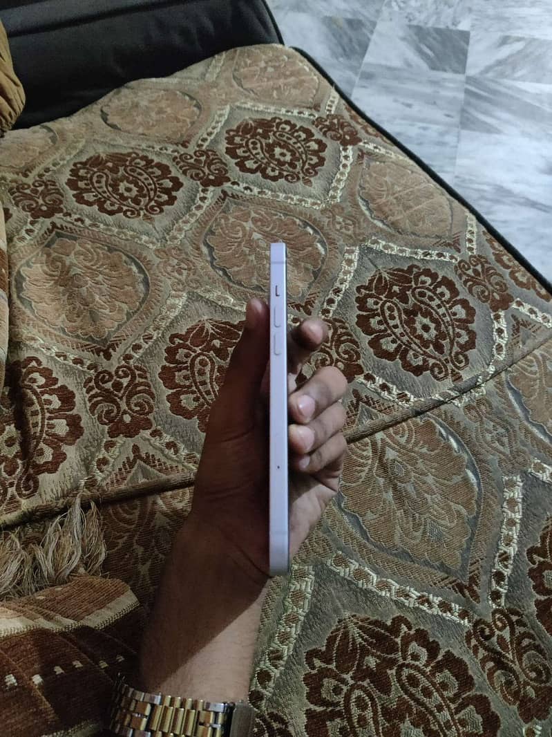 Apple iPhone 14 plus 1