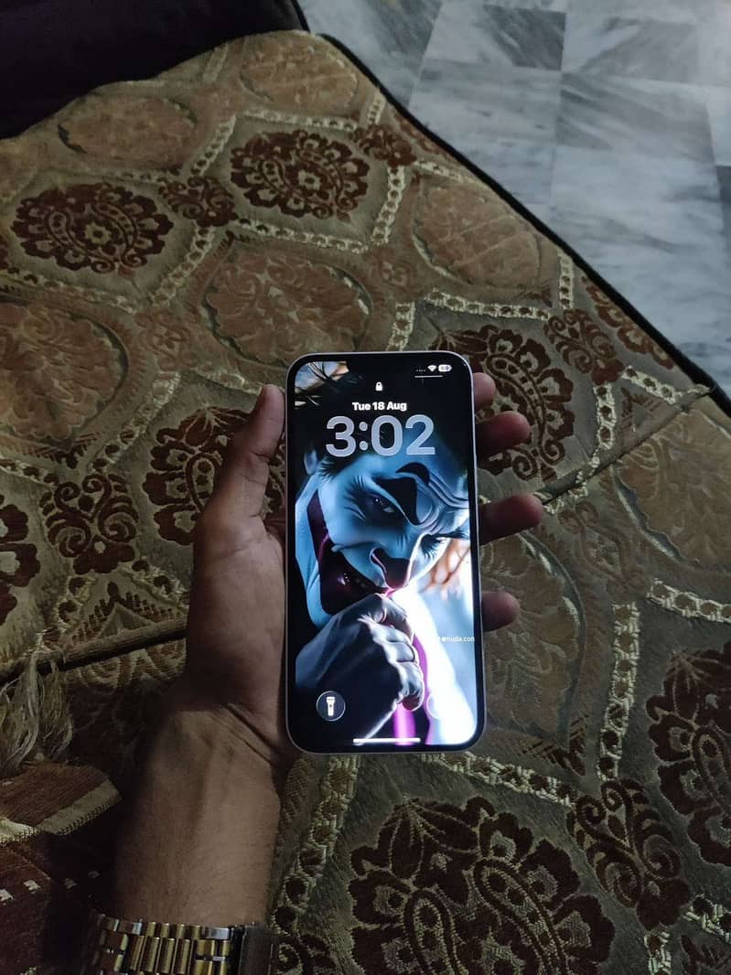 Apple iPhone 14 plus 3