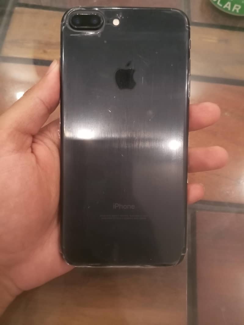 Apple iPhone 7 Plus 0