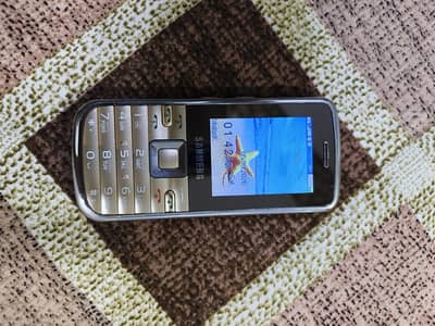 Type mobile with 4 SIMs