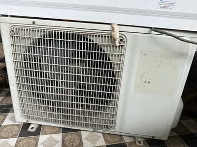 Changhong Ruba 1.5 Ton DC inverter AC