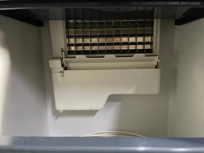 ice-making machine, 1