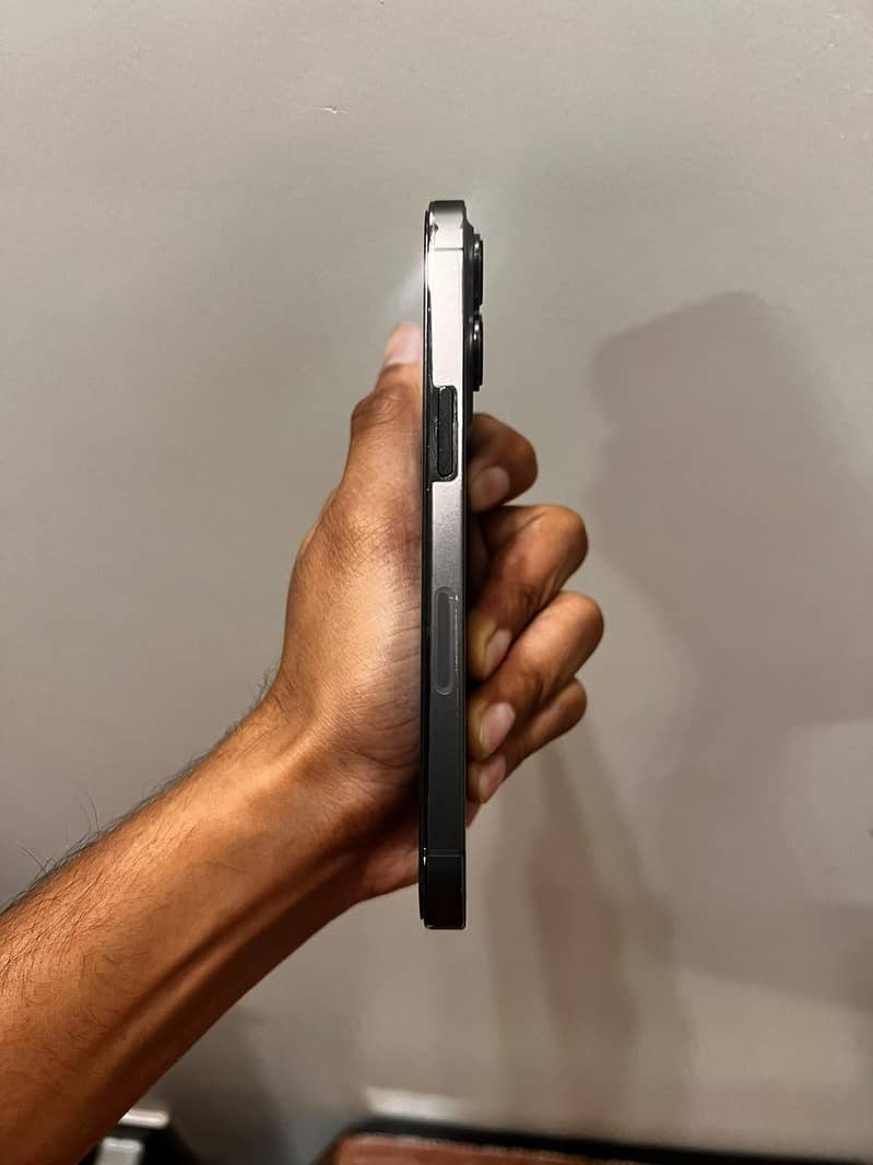 Apple iPhone 13 Pro 6