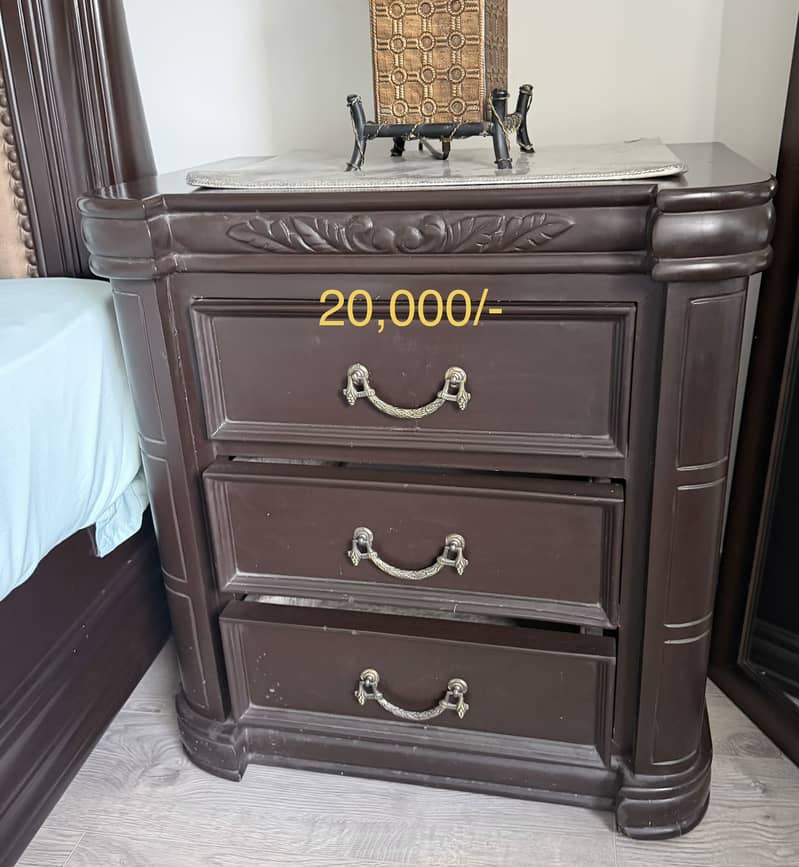 Chen One Bed Set with Side Tables 0