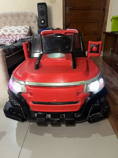 8.5/10 condition kids double battery car with rgb lights