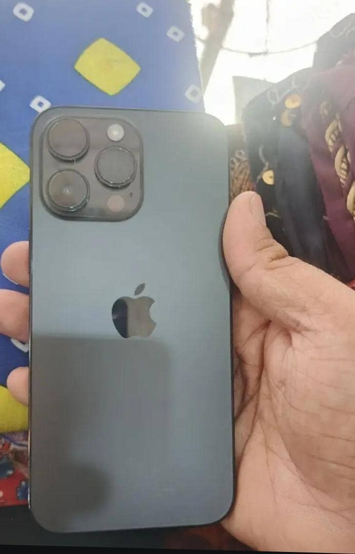 Apple iPhone 14 Pro Max 0