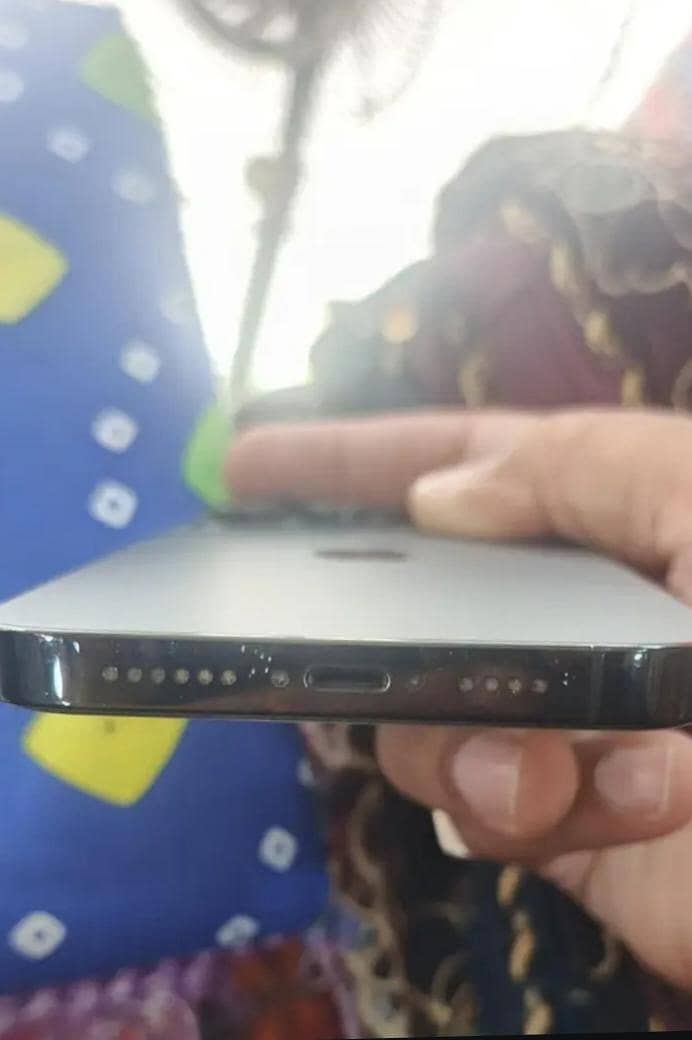 Apple iPhone 14 Pro Max 1