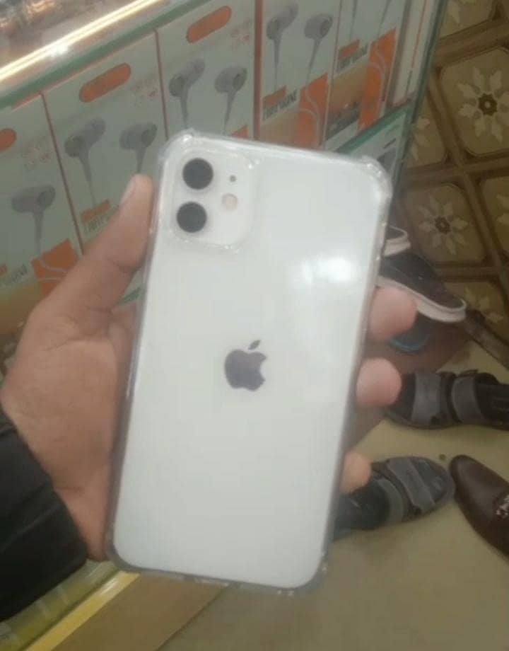 Apple iPhone 11 0