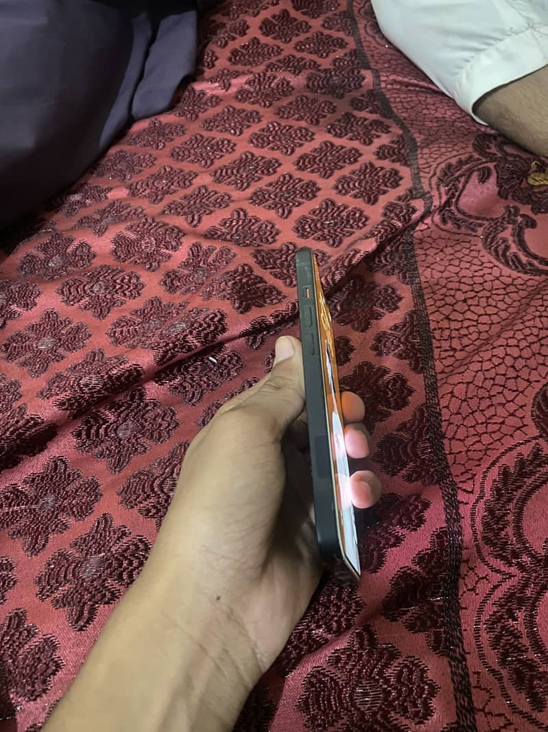 Apple iPhone 14 1