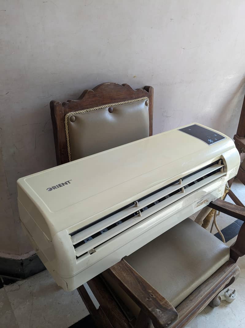 orient 1 ton split ac good condition 2