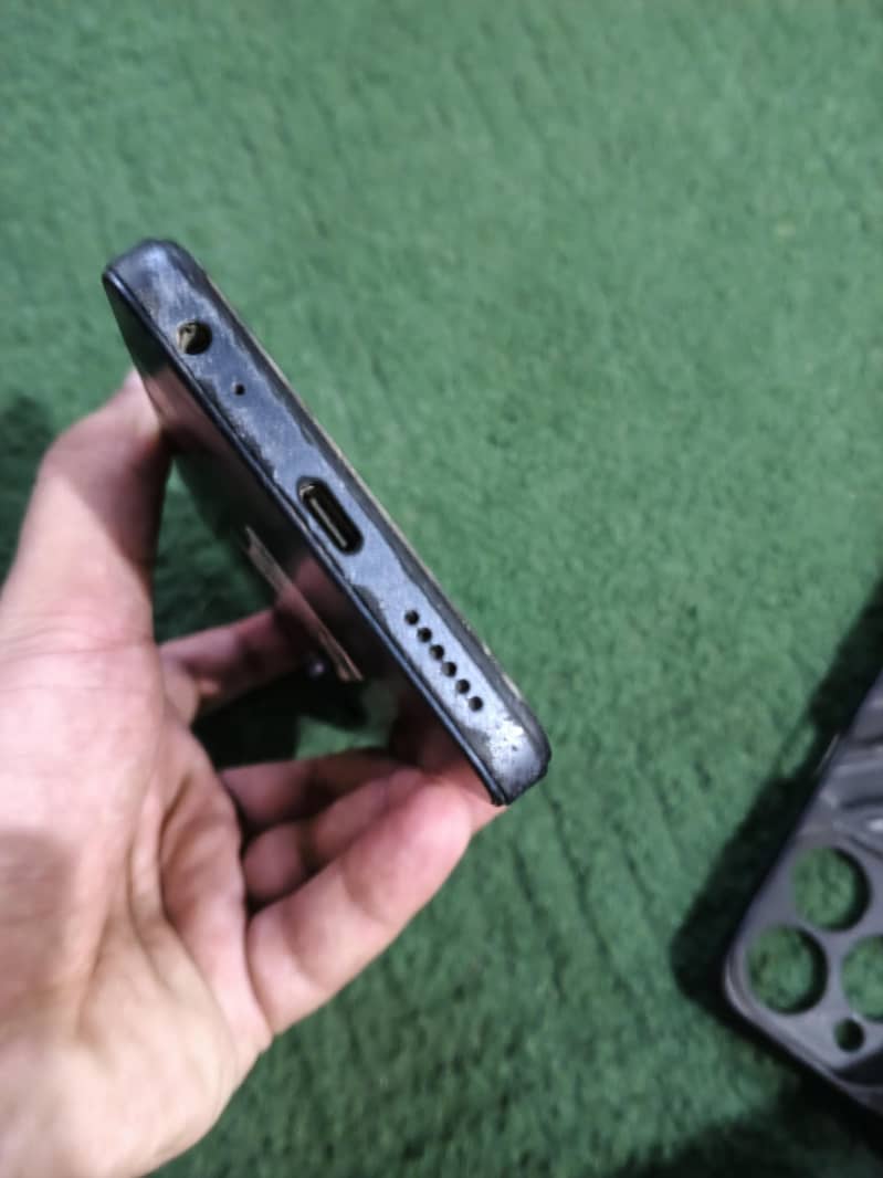 Tecno Spark Go 2