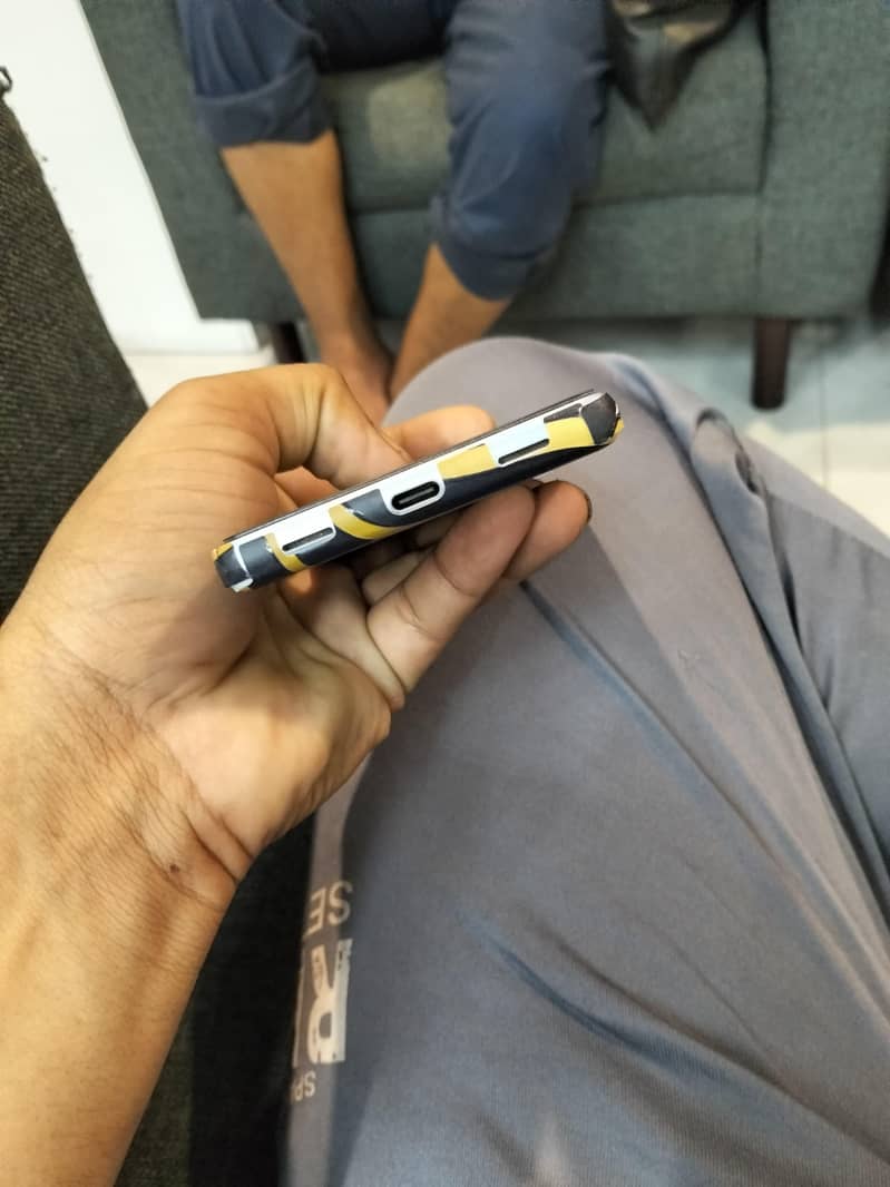Google Pixel 7a 3